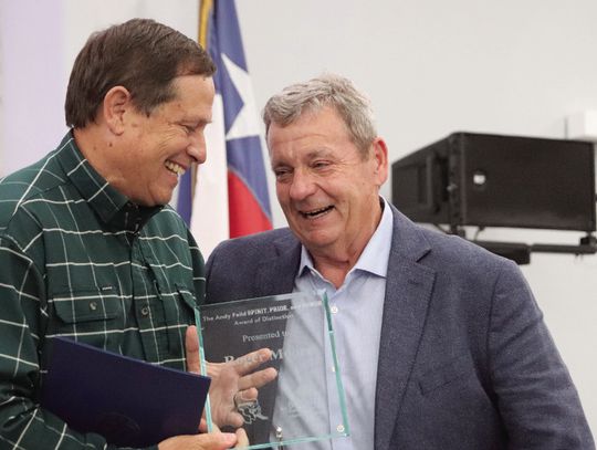 Banquet honors top school leaders