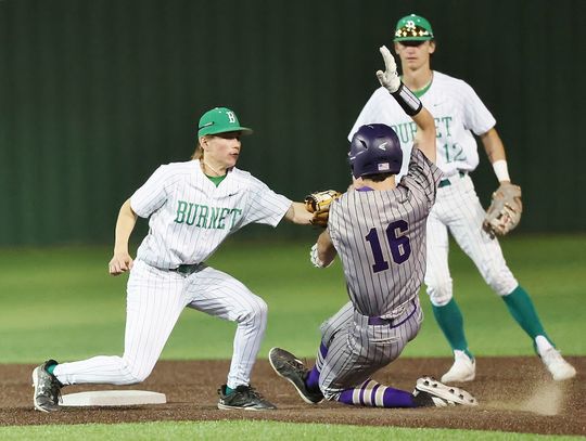 In the top of the seventh Macke Calhoun applies the tag to a Mustang base runner attempting to steal to record out number two in the inning. Photos by Wayne Craig/Clear Memories