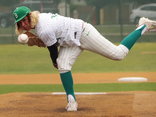 Pitcher Matthew Valdez shows control and strength on the mound. Photos by Martelle Luedecke/Luedecke Photography