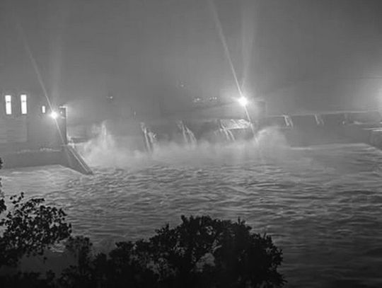 Flash flooding prompts LCRA to open floodgates