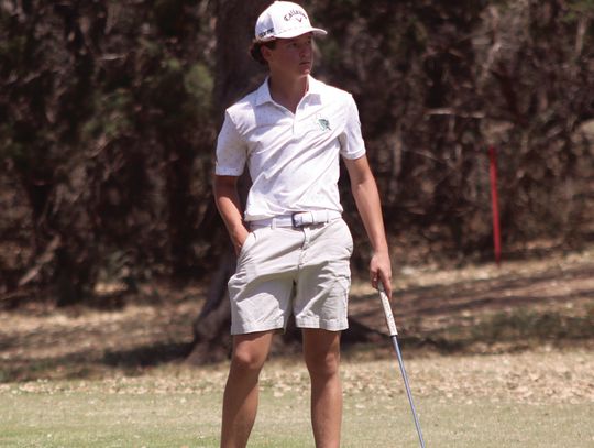 Sophomore Hays Bennett represented the Burnet community at the Class 4A Region III tournament. Photos by Martelle Luedecke/Luedecke Photography