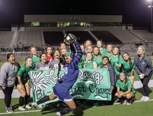 Grad ends first year of college soccer with honors