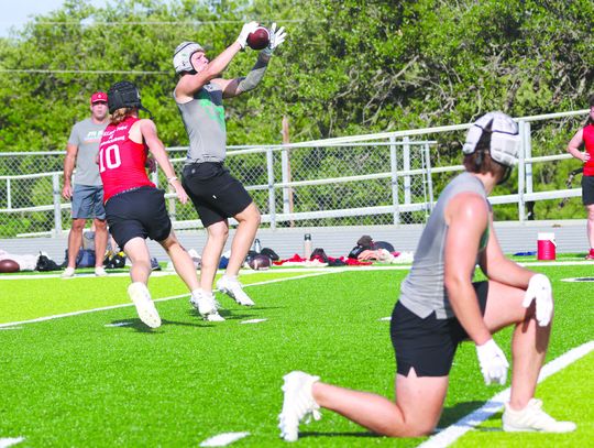 How the tight end allows the Burnet offense to flow