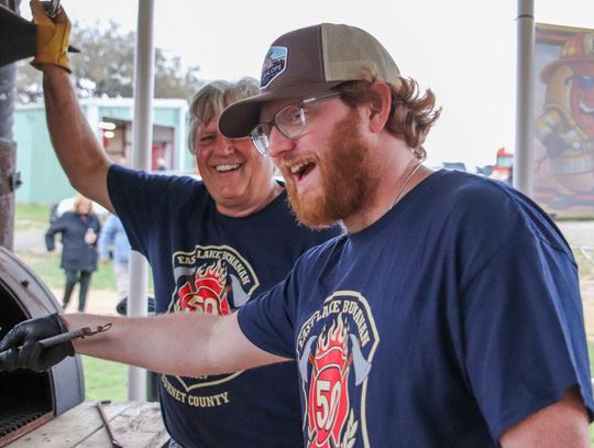 Rain fails to dampen East Lake Buchanan VFD celebration