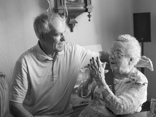 Tim Denton wished Vonnie Riddell Fox a happy birthday last August 29 in Burnet at the Old Historic Jail.