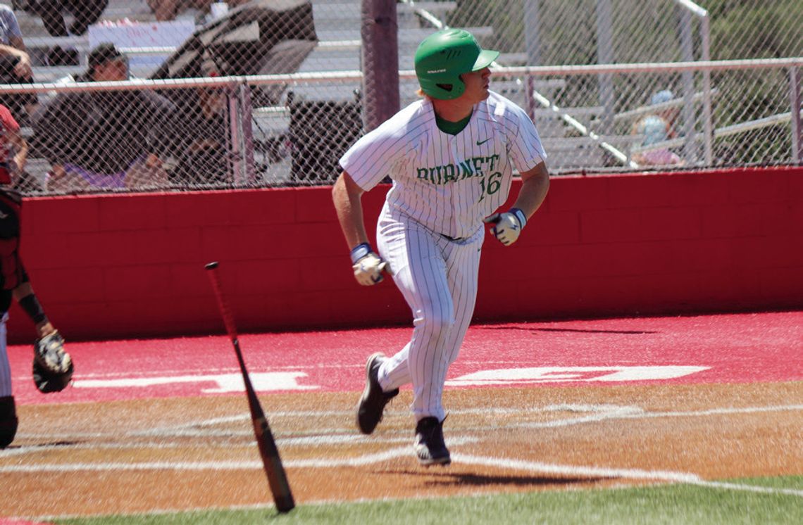 Khris Kassner’s hot bat helps the Bulldogs beat Lorena. Photos by Martelle Luedecke/Luedecke Photography