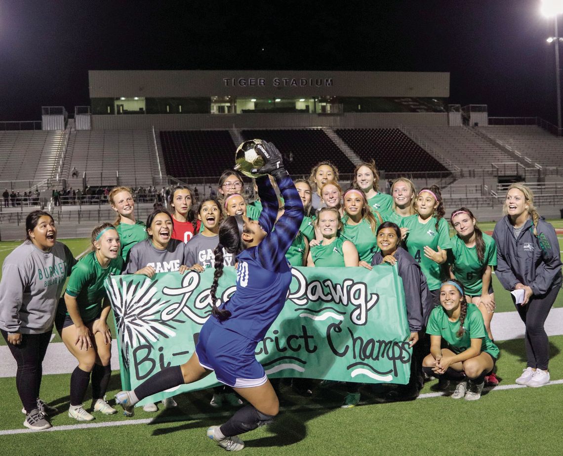 Grad ends first year of college soccer with honors