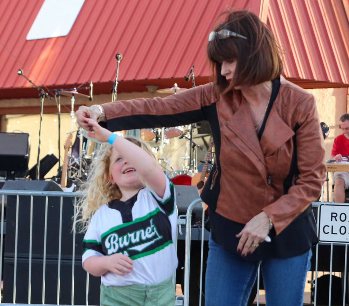 Locals set the tone at Jackson Street Jams Locals set the tone at Jackson Street Jams