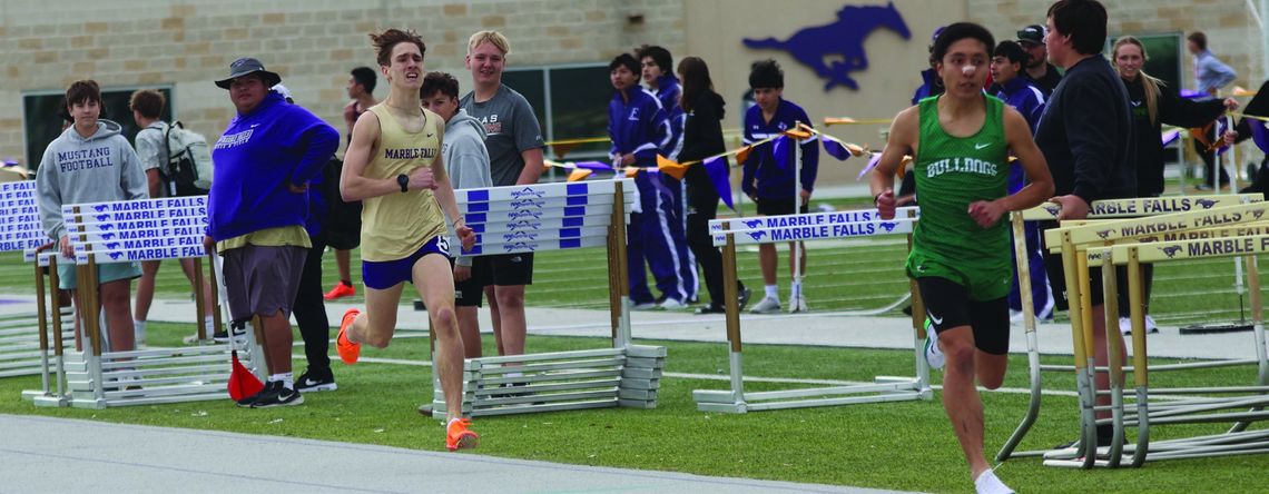 Burnet senior Victor Aviles’ stamina is one reason why he is so difficult to beat. His ability to put meters between himself and the competition while still having enough in the tank to finish strong is difficult for many runners to match. Photos by Jennifer Fierro/TexasChalkTalk.com